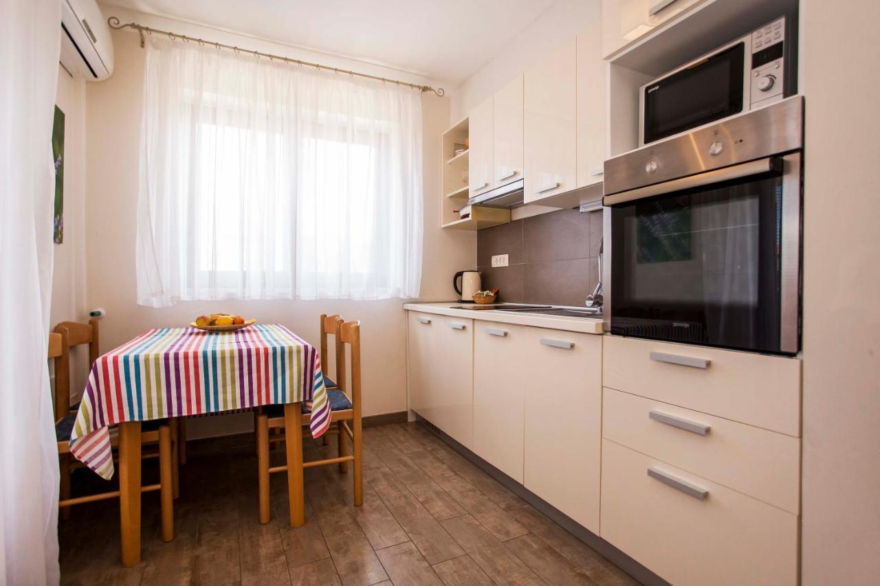 Apartments Romano Rovinj Exterior photo