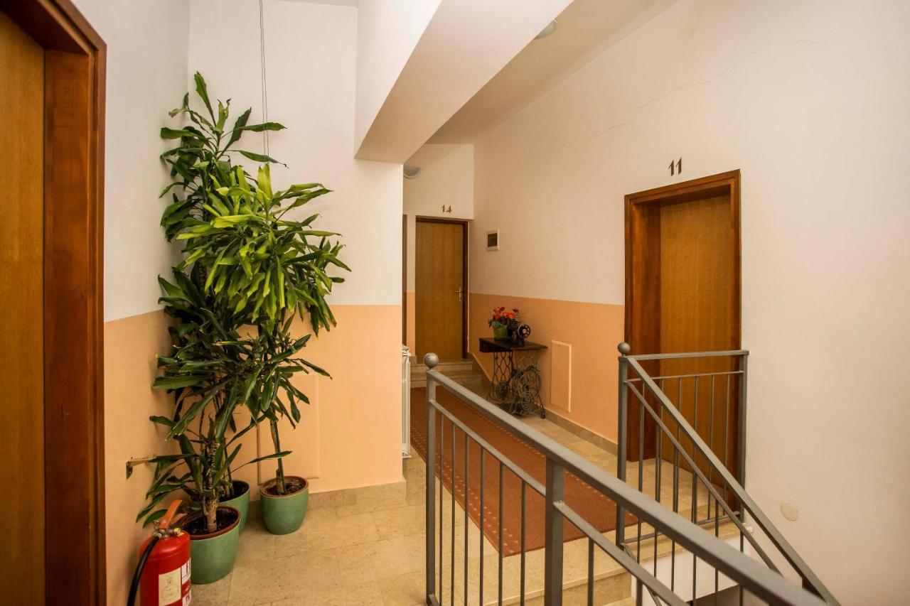 Apartments Romano Rovinj Exterior photo